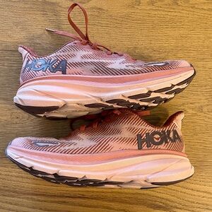 Hoka Clifton 9